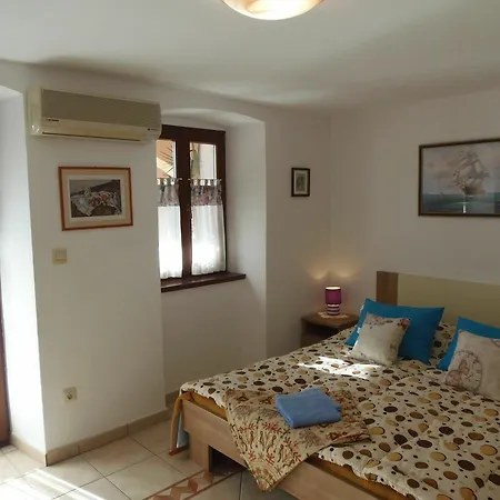 Apartment With 2 In Medulin, With Wonderful Sea View, Enclosed G